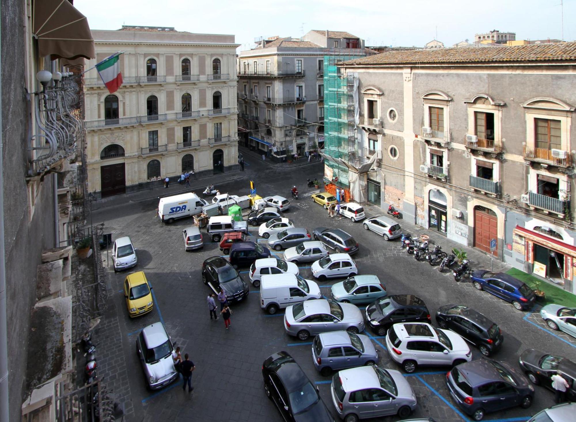 Dn Holiday House Catania Exterior photo